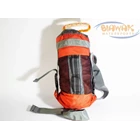 Kantong tas lempar penyelamat di kapal 3